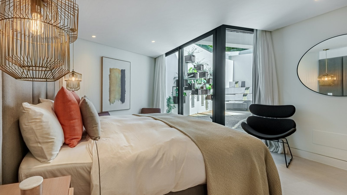 3091367a31a5b374ae46c9104c507683 - 36