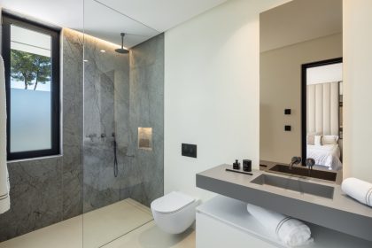 30e145155586346eb6fa3c91f4e48870 - 10