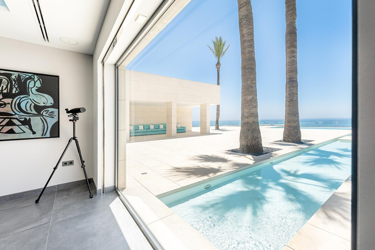 315b44f0403a5f6e2693b6e46c990161 - 16