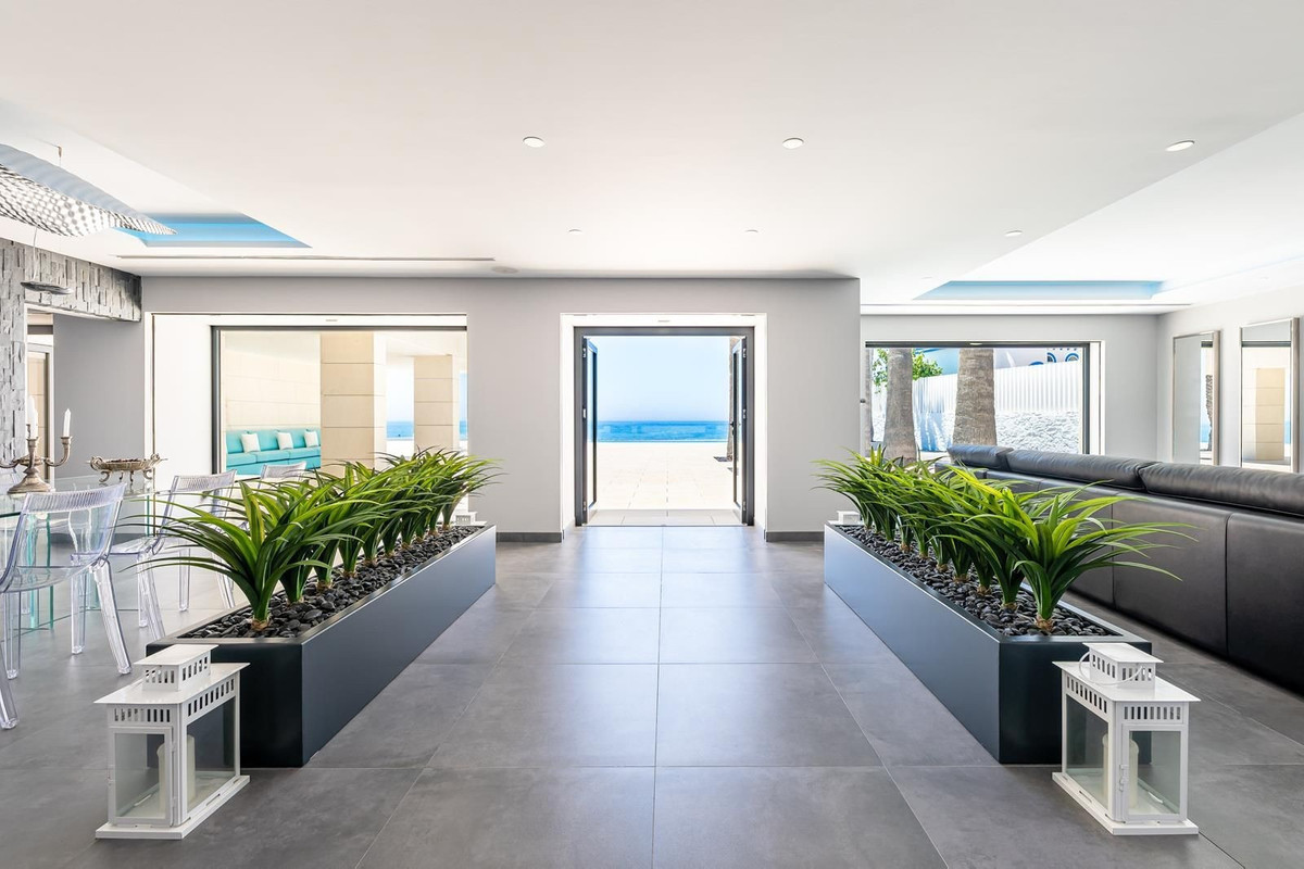 315b44f0403a5f6e2693b6e46c990161 - 17