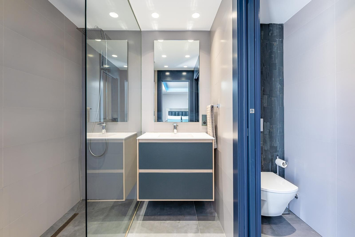 315b44f0403a5f6e2693b6e46c990161 - 37