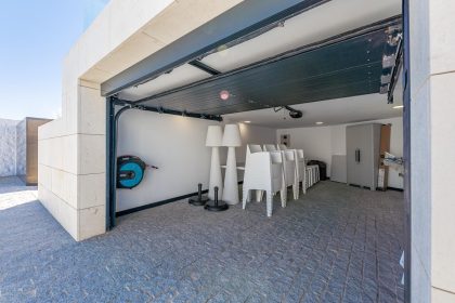 315b44f0403a5f6e2693b6e46c990161 - 51