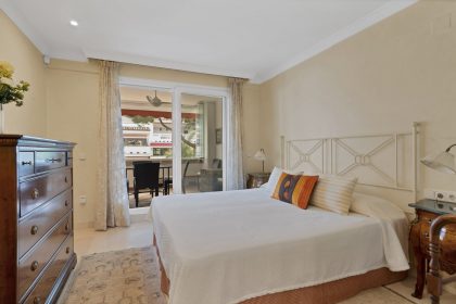 316782594a3f840482df519888ae0c08 - 24