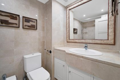 316782594a3f840482df519888ae0c08 - 34