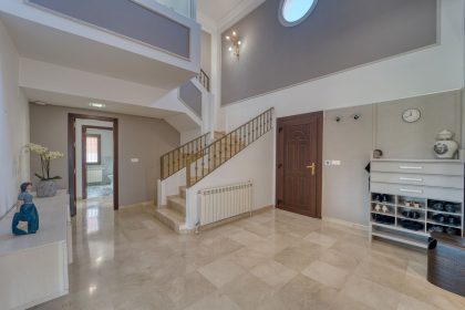 3188f73c966136f46e48335983698ba6 - 10