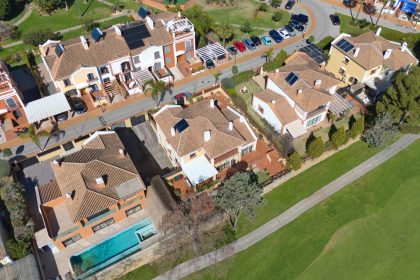 3188f73c966136f46e48335983698ba6 - 19