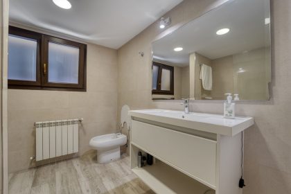 3188f73c966136f46e48335983698ba6 - 22