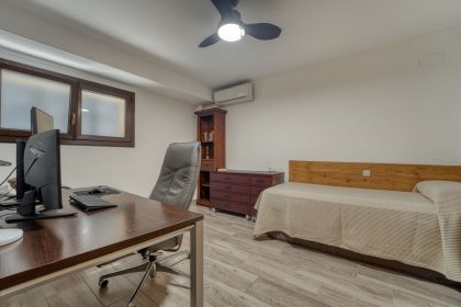 3188f73c966136f46e48335983698ba6 - 23