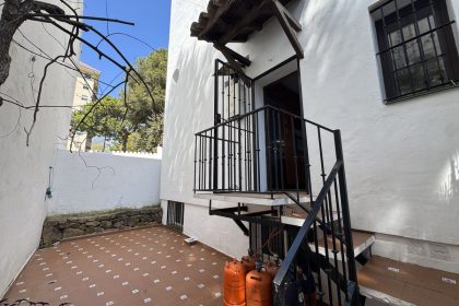 31a75b626059daa572dbece70779fdbc - 11