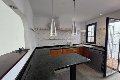 31a75b626059daa572dbece70779fdbc - 8