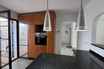 31a75b626059daa572dbece70779fdbc - 9