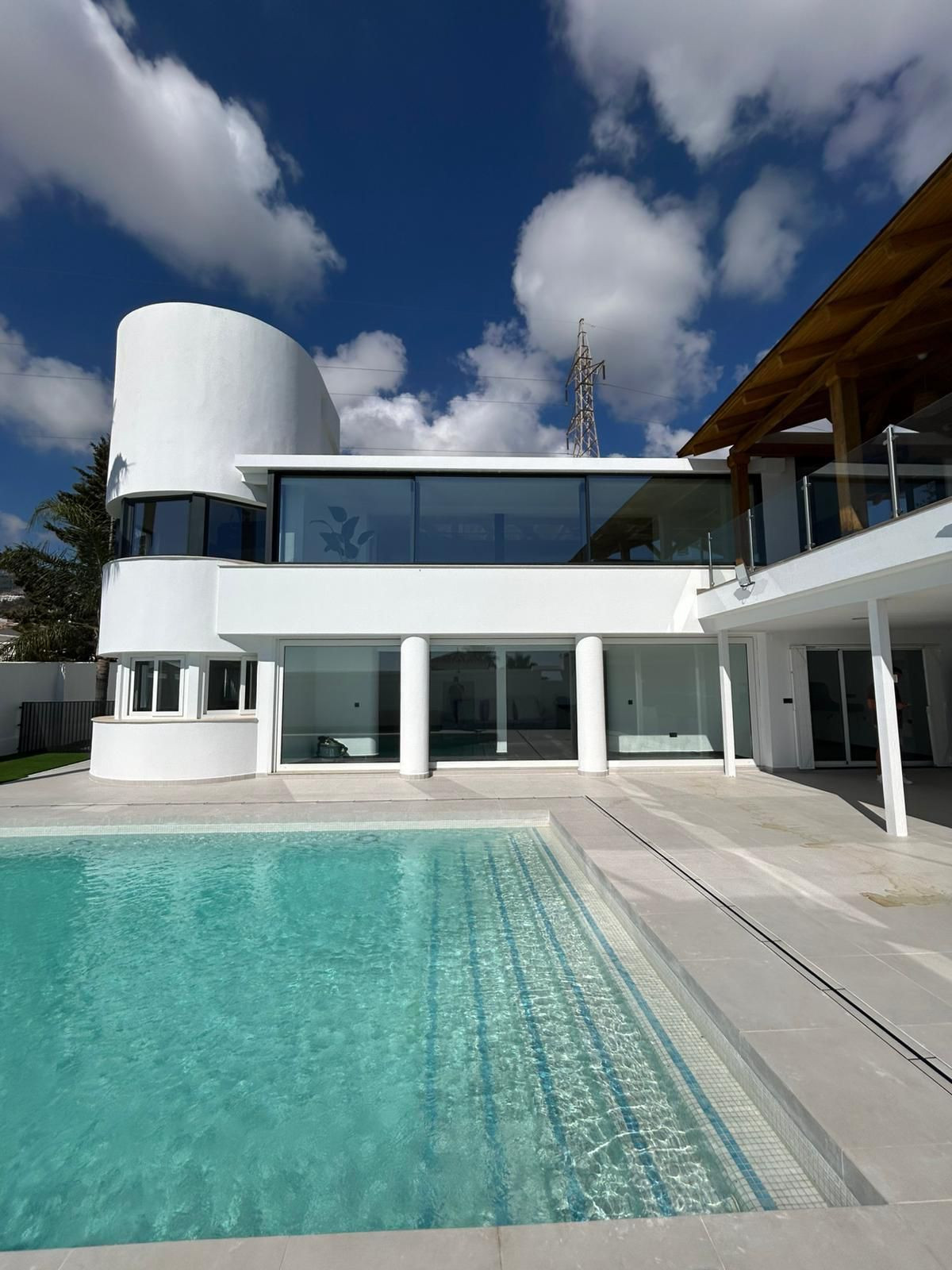 3226bca245badfc79ab66ab06a6961f8 - 1