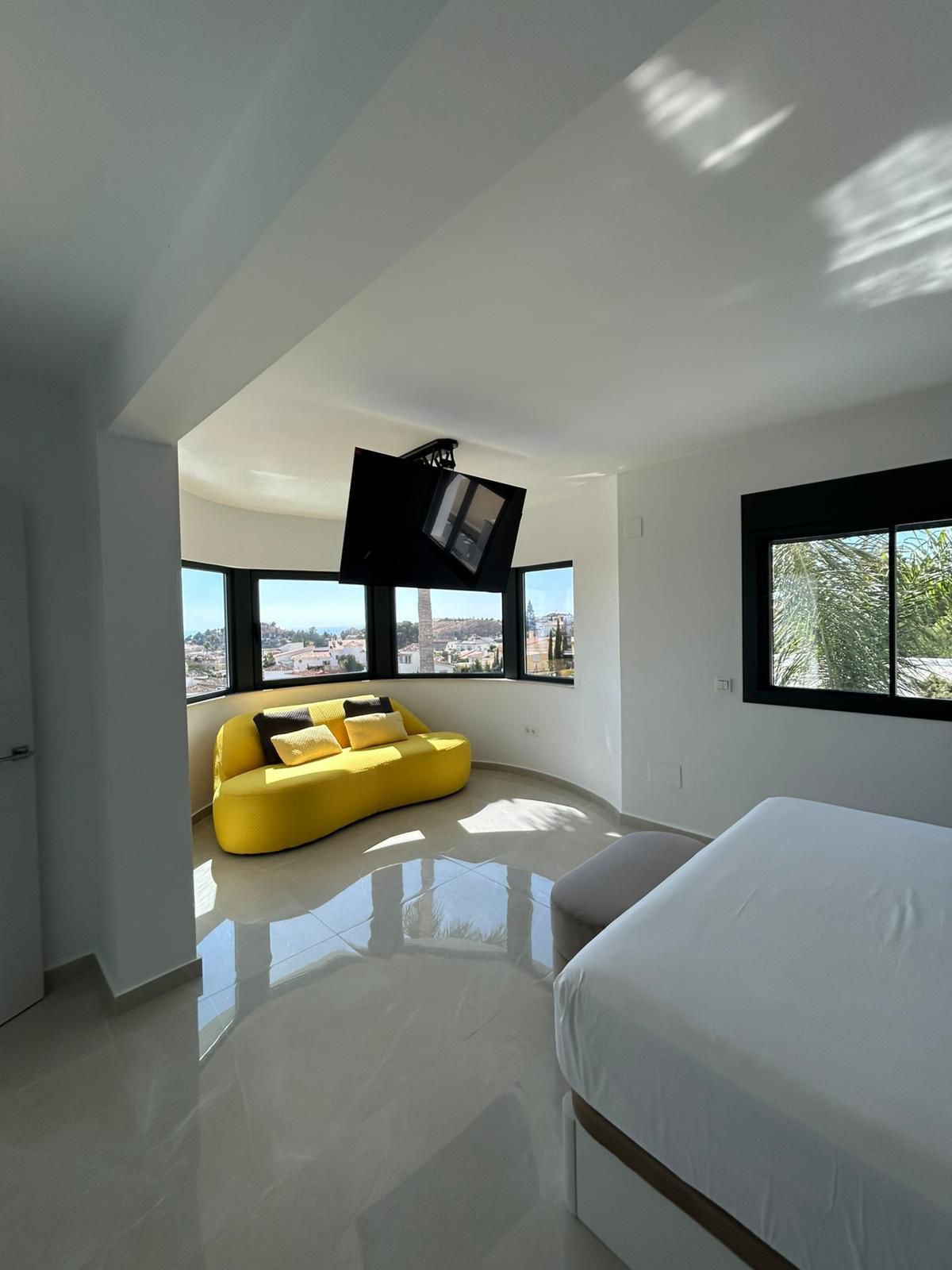 3226bca245badfc79ab66ab06a6961f8 - 7