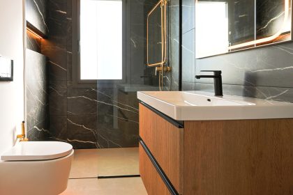 324836db8f39fbc96b218f8731404aef - 18