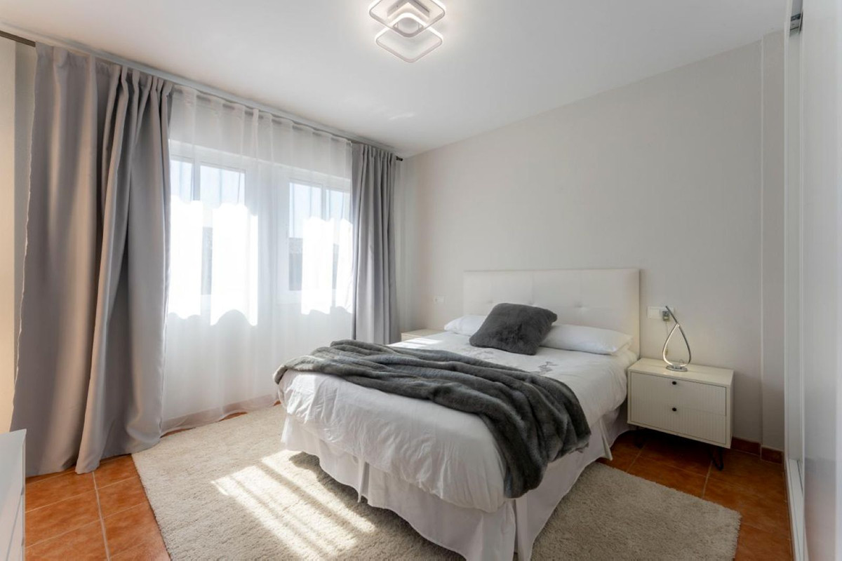 32b42b0eb541c5707c40db51d70924e7 - 18