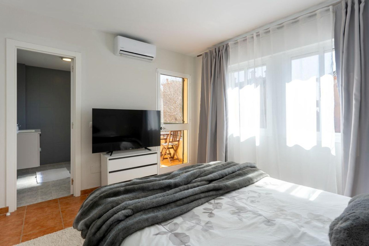 32b42b0eb541c5707c40db51d70924e7 - 19