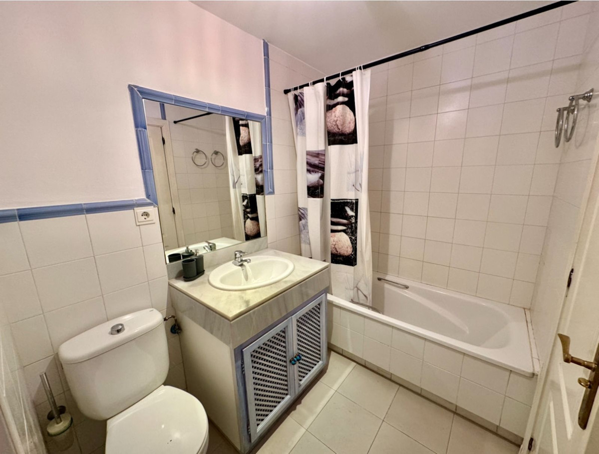 33308f38eb9f21761d4e3d554242d0ad - 16