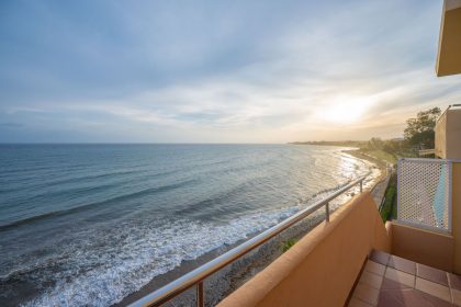 335cfada27f01778982259543d45a615 - 44