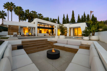 3379fbbd9a57742fc63a3163e1beceed - 1