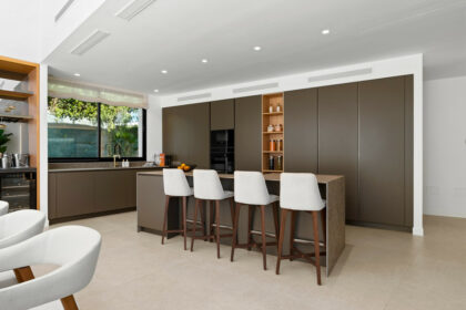 3379fbbd9a57742fc63a3163e1beceed - 11