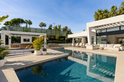 3379fbbd9a57742fc63a3163e1beceed - 23