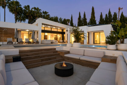 3379fbbd9a57742fc63a3163e1beceed - 27