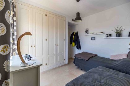 337c2e59836a578709a05c26de01e9a6 - 33