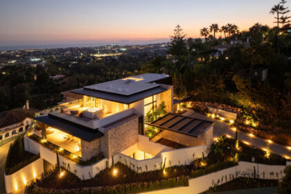 341edaa695b4ea7cb4e24d976115cfef - 42