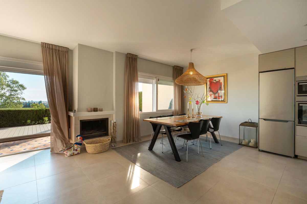 34ec6f6a6d3c2315ca52ee19c2427498 - 18