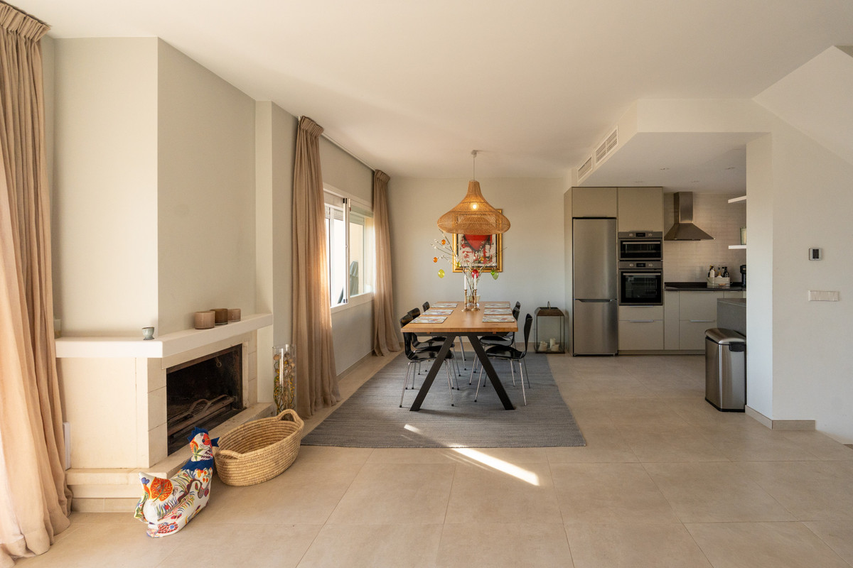 34ec6f6a6d3c2315ca52ee19c2427498 - 3