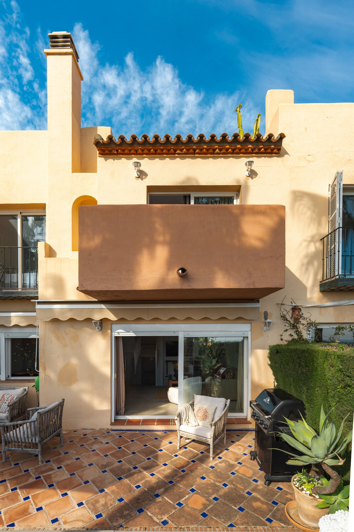 34ec6f6a6d3c2315ca52ee19c2427498 - 34