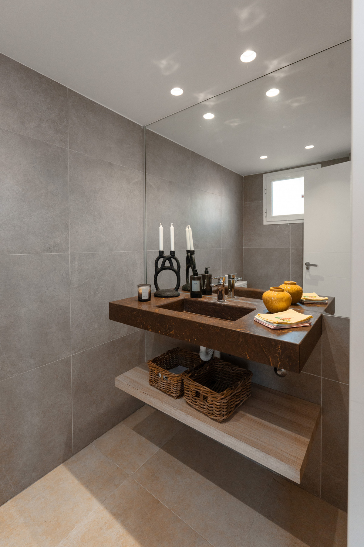 34ec6f6a6d3c2315ca52ee19c2427498 - 41