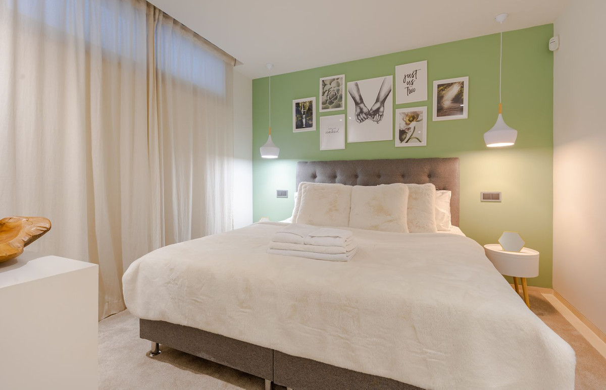 352ca28de7607b045bcf45f8c775d7f0 - 16