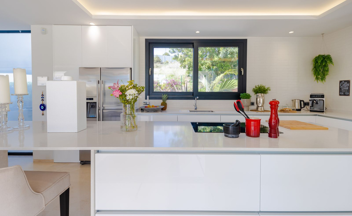 352ca28de7607b045bcf45f8c775d7f0 - 22