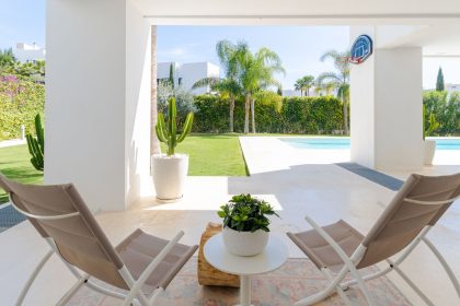 352ca28de7607b045bcf45f8c775d7f0 - 24