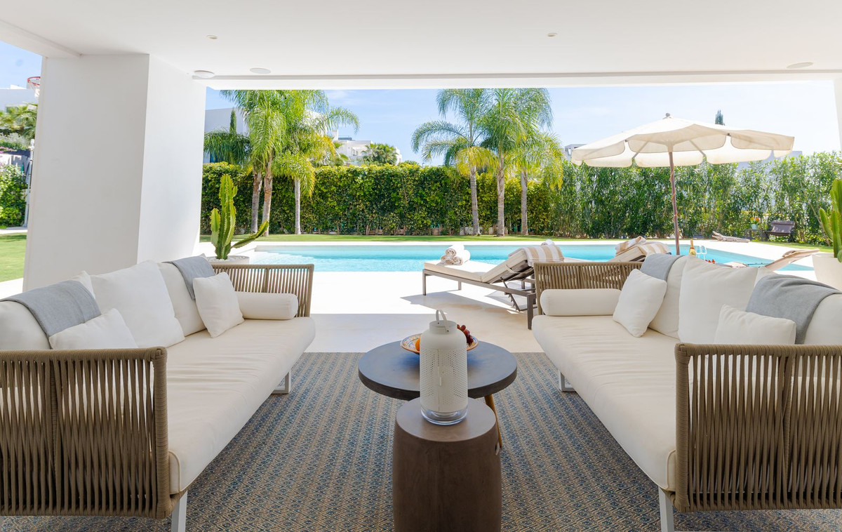 352ca28de7607b045bcf45f8c775d7f0 - 27