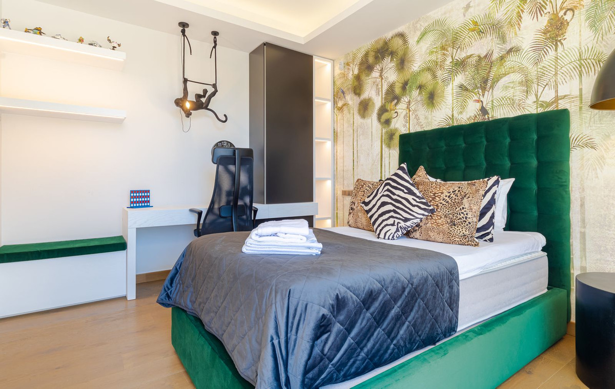 352ca28de7607b045bcf45f8c775d7f0 - 29