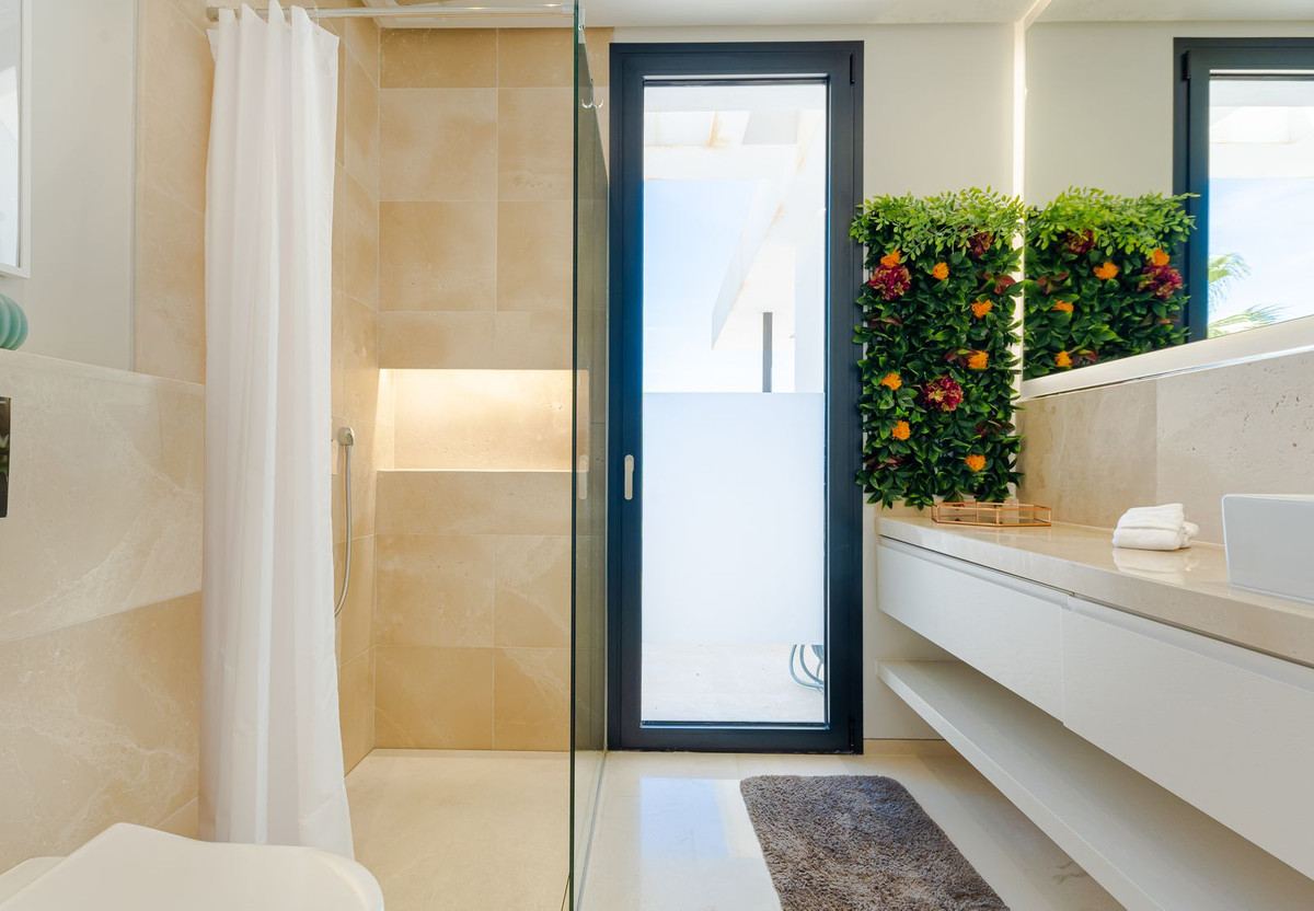 352ca28de7607b045bcf45f8c775d7f0 - 30