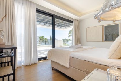 352ca28de7607b045bcf45f8c775d7f0 - 31