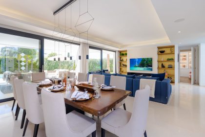 352ca28de7607b045bcf45f8c775d7f0 - 7