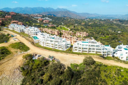 355bf4875b91e32fbe3b4ef864cb8620 - 1