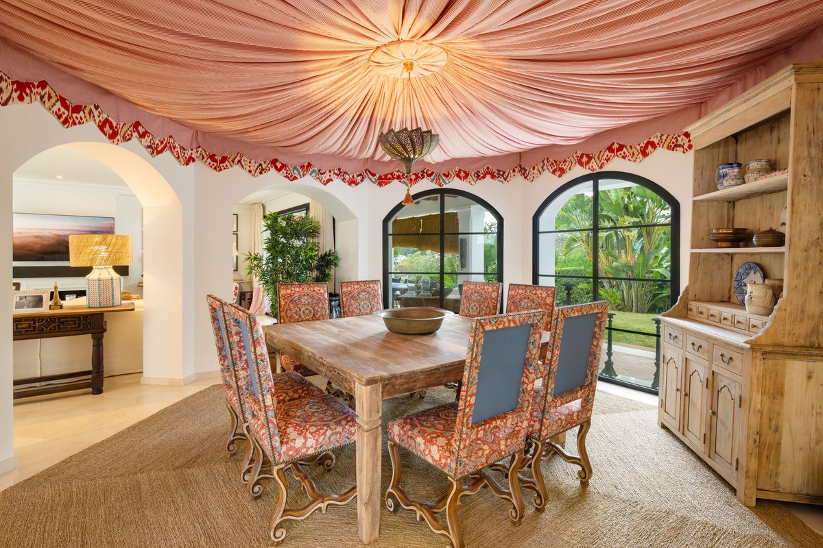 35caa117e87616330924045e21f0abf5 - 6