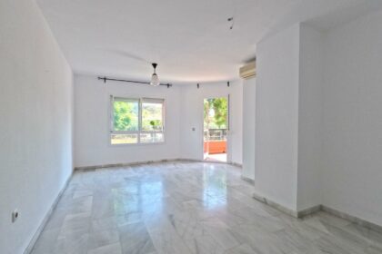 3608bc7049281929f50d53ee954fe86e - 12