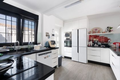 36965436d11c7a83d630cd317de9f504 - 5