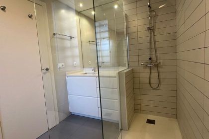 36a4f591894af115acc8bc0fe9c1e995 - 16