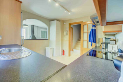 375c0a59595f3c69c73e0322f4c221f3 - 16