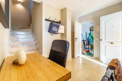 375c0a59595f3c69c73e0322f4c221f3 - 18