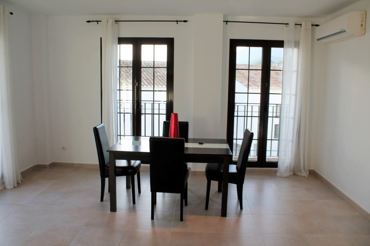 38303d48838bee2c1064d501f725ba2f - 11