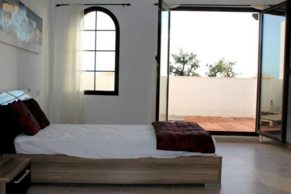 38303d48838bee2c1064d501f725ba2f - 25