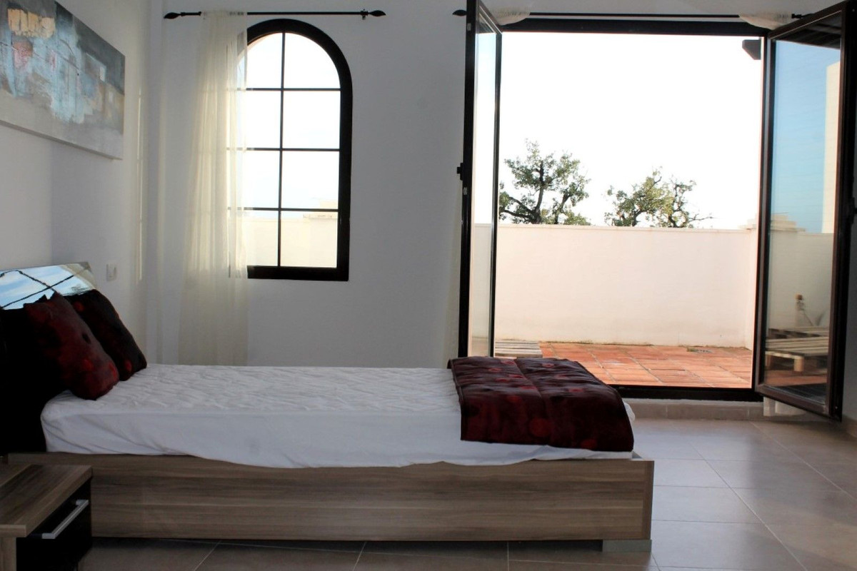 38303d48838bee2c1064d501f725ba2f - 25